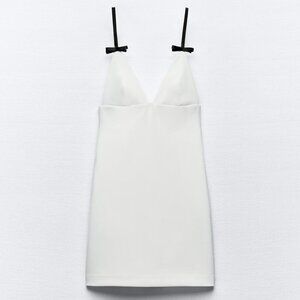 ZARA NWT SHORT DRESS WITH BOWS - Bloggers Fav